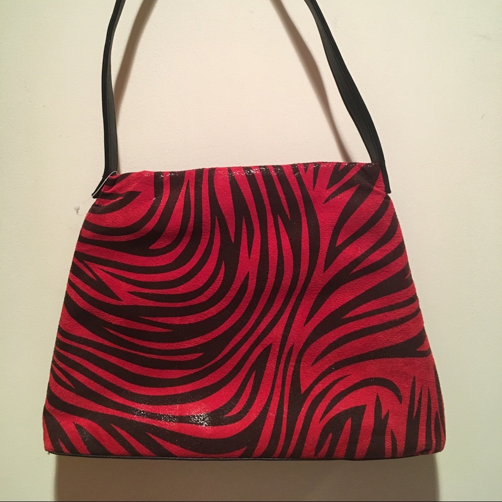 Frenchy of California Leather NWT Shoulder Bag
